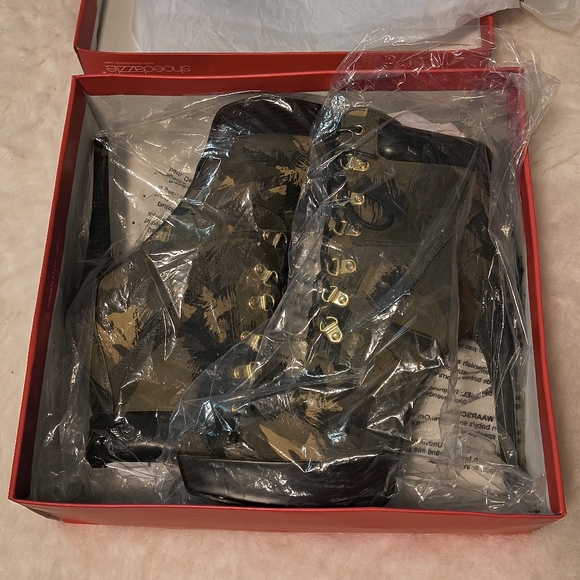 Jacelyn Lace Up Stiletto Booties - Picture 7 of 9